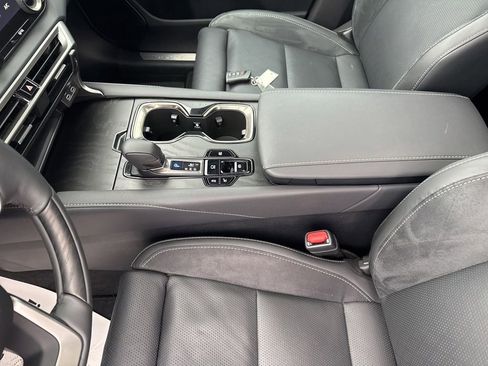 Used 2024 Lexus RX 350 w/ Convenience Package AWD/4WD image 25