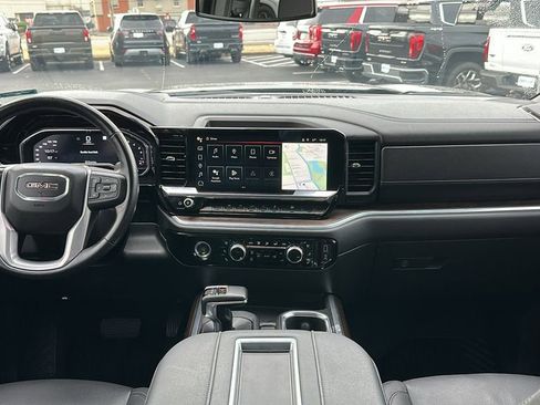 Used 2022 GMC Sierra 1500 SLT w/ SLT Convenience Package image 10