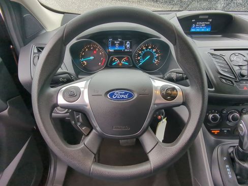 Used 2016 Ford Escape SE image 24