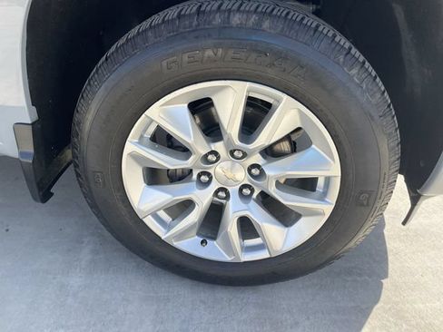 Used 2024 Chevrolet Silverado 1500 Custom RWD image 32