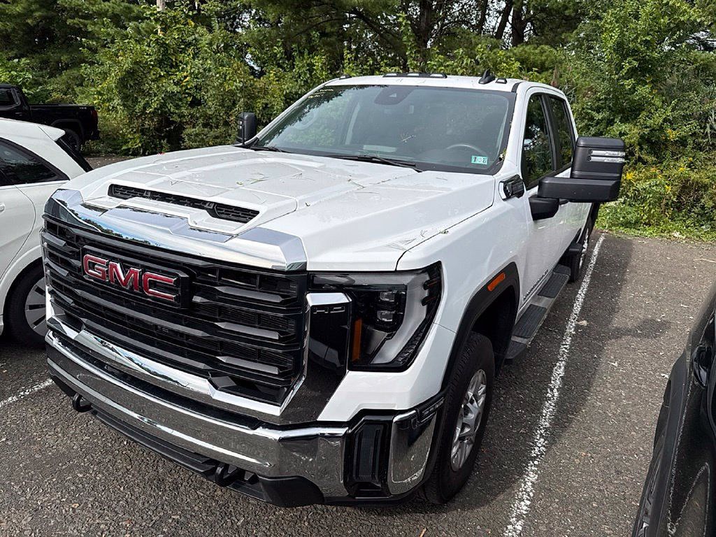 Used 2025 GMC Sierra 2500 Pro w/ Convenience Package AWD/4WD image 9