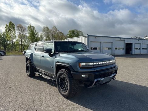 Used 2024 GMC Hummer EV 3X w/ Omega Edition image 4