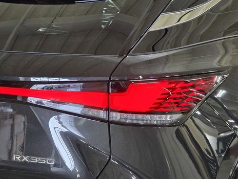 Used 2025 Lexus RX 350 Premium image 12