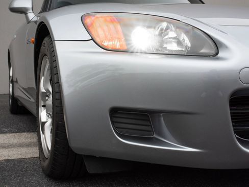 Used 2003 Honda S2000 image 26