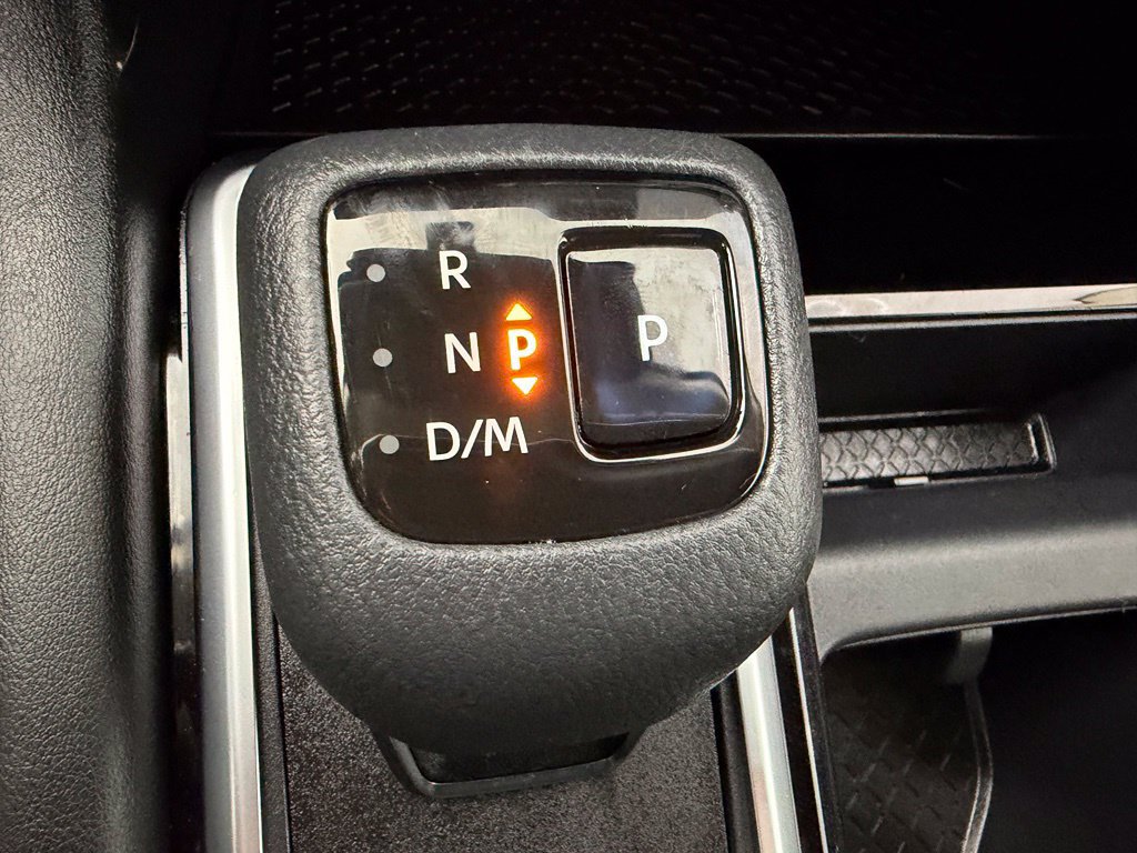 Used 2022 Nissan Pathfinder SL AWD/4WD image 22