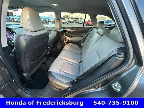 Used 2021 Subaru Outback Limited image 32