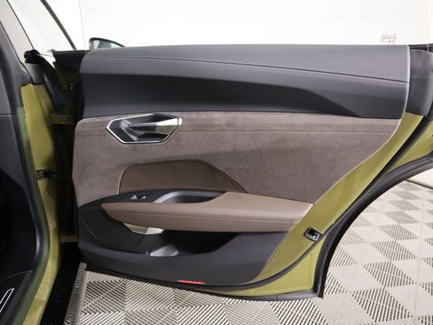 Used 2023 Audi RS e-tron GT w/ Ceramic Brake Package image 28