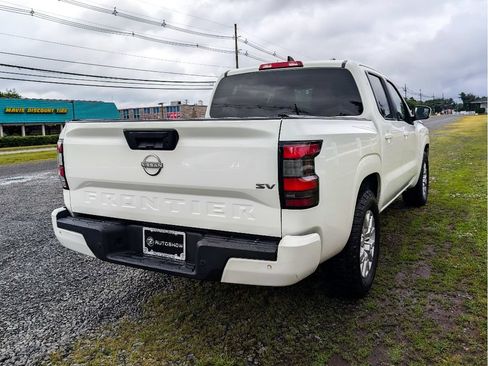 Used 2023 Nissan Frontier SV w/ Technology Package RWD image 5