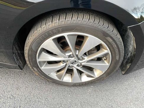 Used 2019 Kia Optima S image 41