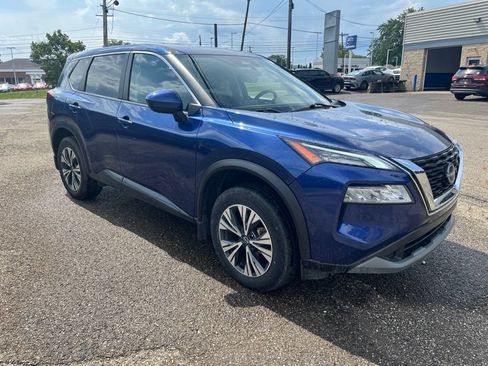 Used 2023 Nissan Rogue SV AWD/4WD image 3