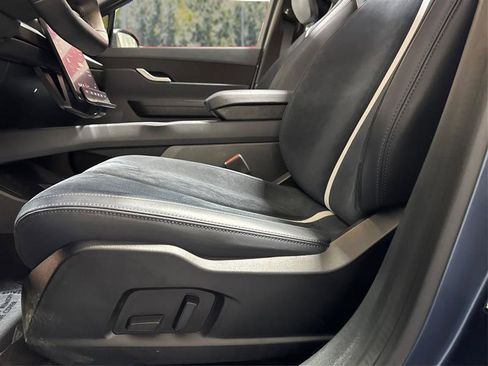 Used 2023 Fisker Ocean One AWD/4WD image 17