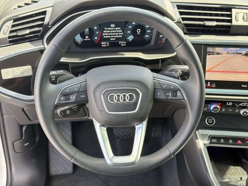 Certified 2024 Audi Q3 2.0T Premium Plus w/ Premium Plus Package AWD/4WD image 17