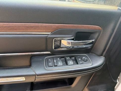 Used 2015 RAM 1500 Laramie w/ Convenience Group AWD/4WD image 14
