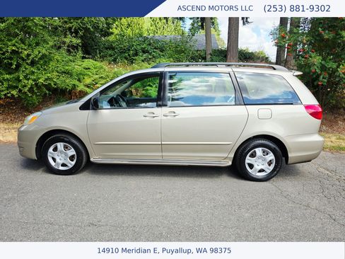 Used 2004 Toyota Sienna CE FWD image 2