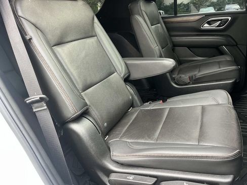 Used 2021 Chevrolet Tahoe High Country w/ Premium Package RWD image 26