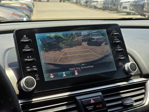 Used 2018 Honda Accord Sport image 31