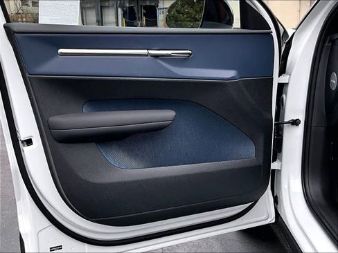 New 2026 Volvo EX30 Cross Country Ultra w/ Protection Package Premier image 24