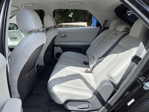 Used 2022 Hyundai Ioniq 5 SEL w/ Cargo Package RWD image 38