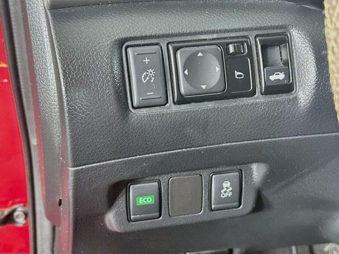 Used 2019 Nissan Sentra FWD image 16