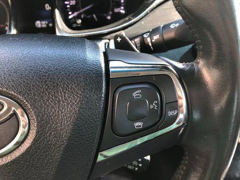Used 2013 Toyota Avalon XLE Touring FWD image 17