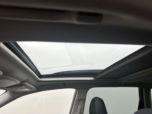 Used 2022 Subaru Forester Premium image 23