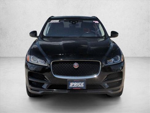 Used 2018 Jaguar F-PACE Prestige AWD/4WD image 2