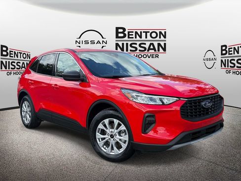 Used 2024 Ford Escape Active FWD image 1
