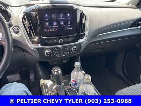 Used 2020 Chevrolet Traverse LT FWD image 14