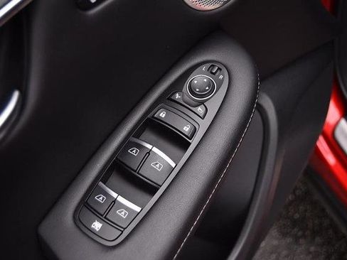 Used 2024 INFINITI QX50 Sport image 9