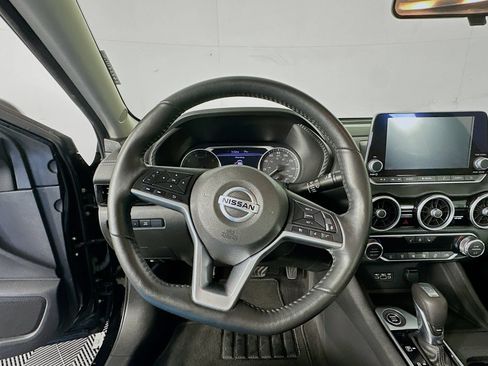 Used 2022 Nissan Sentra SV w/ All-Weather Package FWD image 11