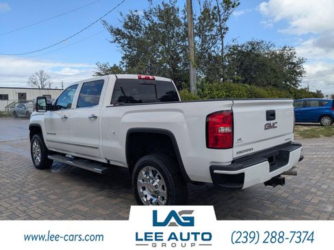 Used 2019 GMC Sierra 2500 Denali w/ Duramax Plus Package image 5