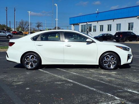 Used 2020 Kia Forte LXS image 4