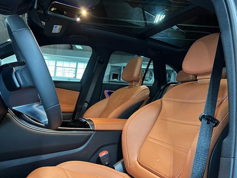 New 2026 Mercedes-Benz GLC 300 4MATIC image 26