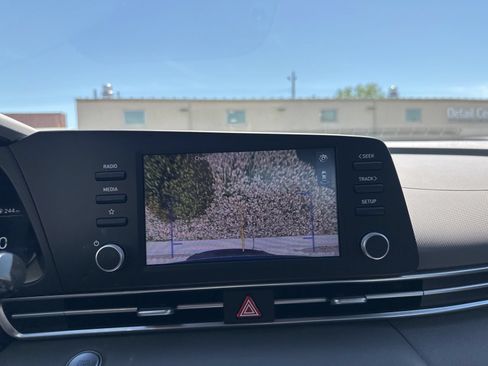 Used 2023 Hyundai Elantra Blue FWD image 53