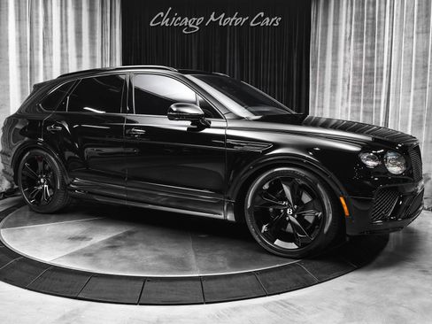 Used 2023 Bentley Bentayga Plug-In Hybrid image 6