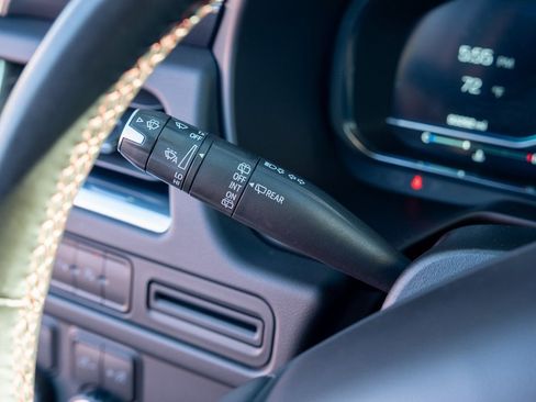 Used 2023 Chevrolet Suburban RST image 13