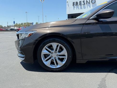 Used 2018 Honda Accord LX image 5