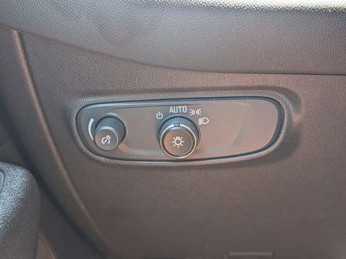 Used 2024 Chevrolet Equinox LS FWD image 27