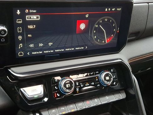 Used 2023 GMC Sierra 1500 AT4 w/ AT4 Premium Package image 23