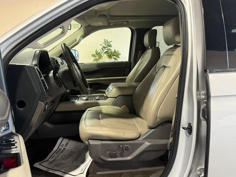 Used 2018 Ford Expedition Max Limited AWD/4WD image 11