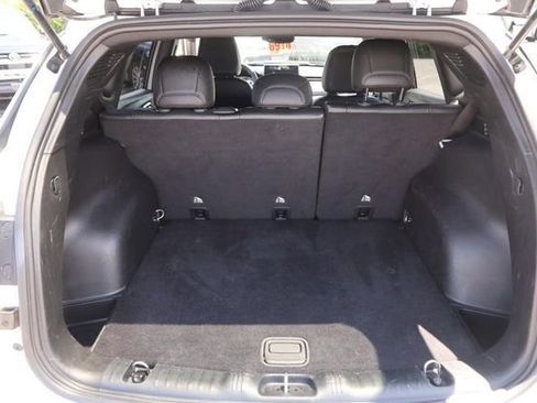 Used 2025 Jeep Compass Limited AWD/4WD image 7