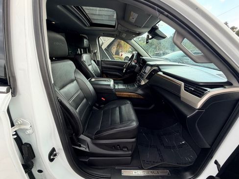 Used 2020 GMC Yukon Denali AWD/4WD image 23
