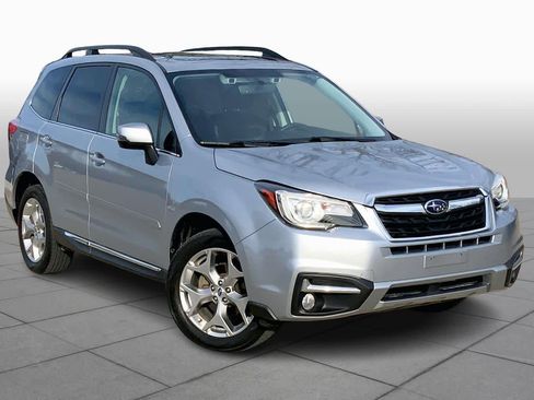 Used 2018 Subaru Forester 2.5i Touring w/ Popular Package #3B image 3