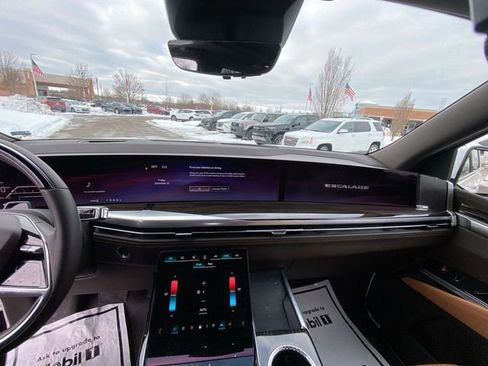 Used 2025 Cadillac Escalade Premium Luxury w/ LPO, Floor Liner Package image 17