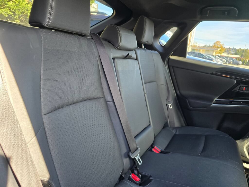 Certified 2023 Subaru Solterra AWD image 6