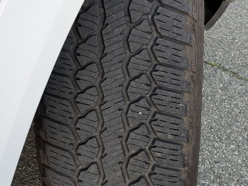 Used 2018 RAM 1500 Laramie w/ Convenience Group image 11