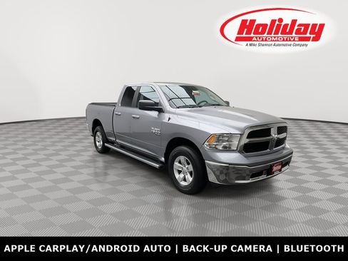 Used 2020 RAM 1500 Classic SLT AWD/4WD image 1