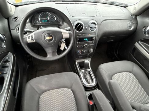 Used 2010 Chevrolet HHR LS image 7