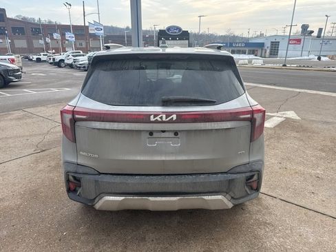 Used 2024 Kia Seltos S image 5