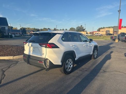 Used 2023 Toyota RAV4 LE image 4